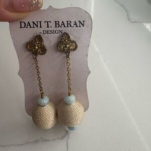 Gold and Cream Dangle Earrings.Vintage earrings